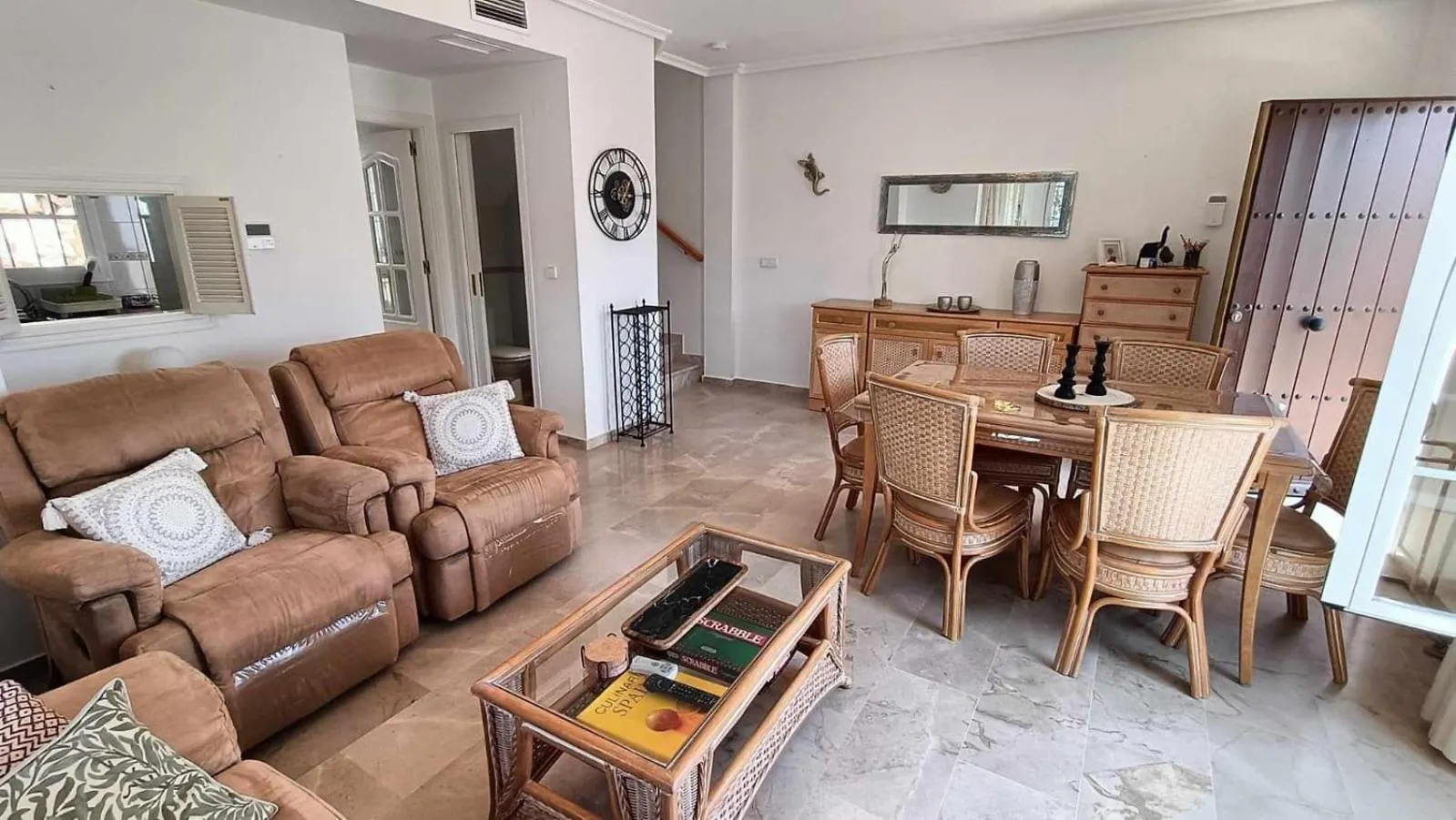 Superb 3 Beds Jardines De Casares Villa