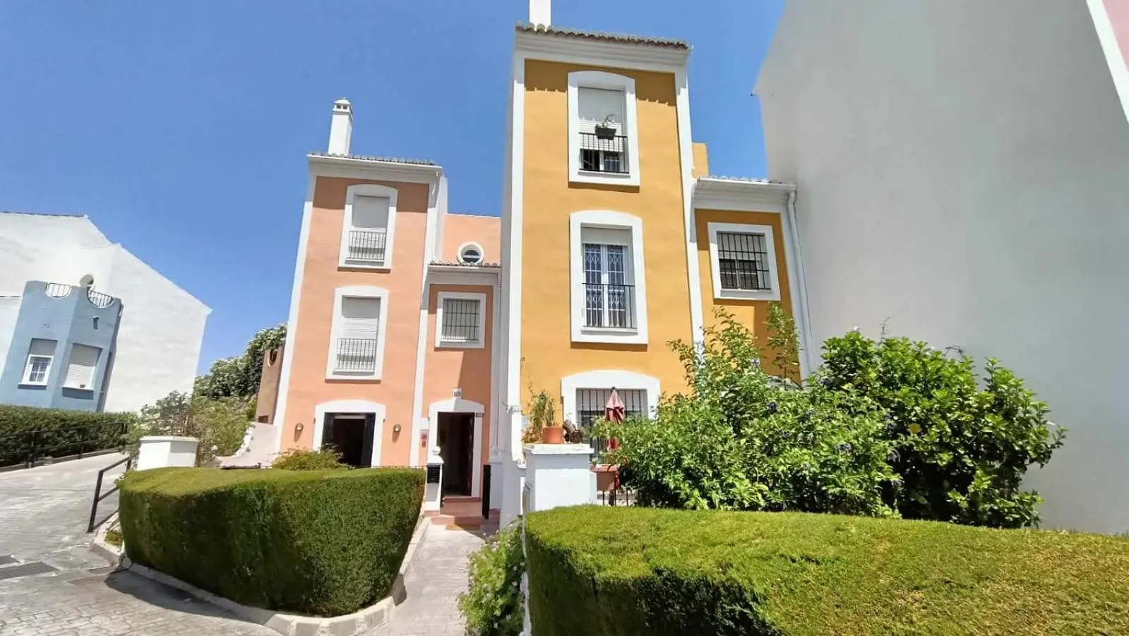 Superb 3 Beds Jardines De Casares Villa Holiday home