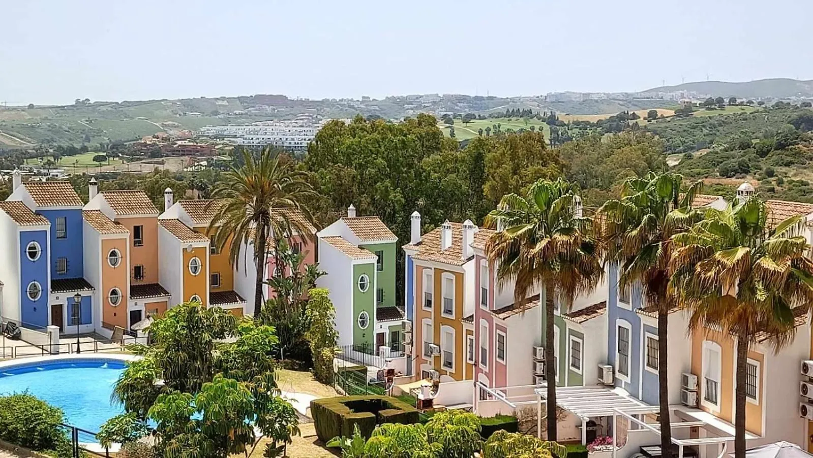 Superb 3 Beds Jardines De Casares Villa